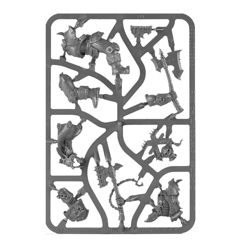 Aspiring Deathbringer mit Goreaxe und Skullhammer